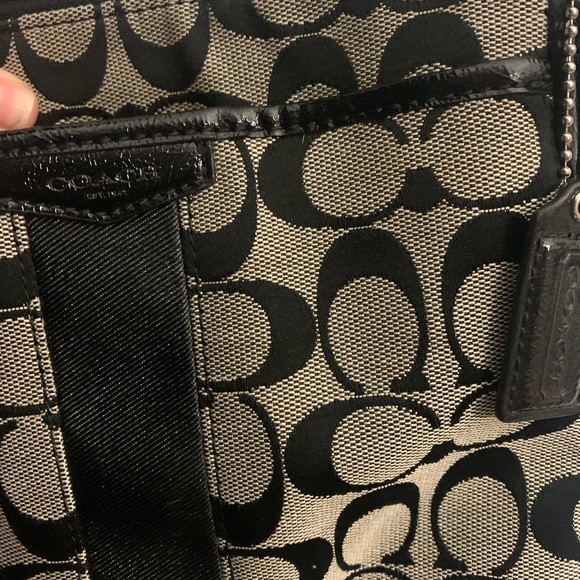 Cross body coach purse - Picture 4 of 4
